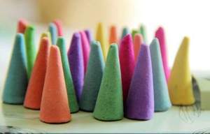 Conos de incienso sin perfume de alta calidad Vietnam fragancia suave madera multicolor embalaje estándar-difusor de aromaterapia incienso - Product Image 2