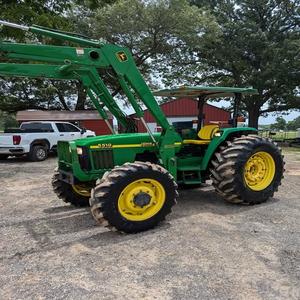 John Deere 5510คุณภาพพรีเมี่ยมซื้อตอนนี้จัดส่งรวดเร็วทำให้มั่นใจได้ว่าคุณจะได้รับรถแทรกเตอร์ประสิทธิภาพสูงที่เชื่อถือได้สำหรับการทำฟาร์มทั้งหมด - Product Image 1