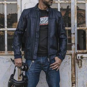 Venta al por mayor de alta calidad casual motociclista negro chaqueta de cuero de la motocicleta más tamaño de los hombres chaquetas de cuero con estilo personalizado chaquetas para los hombres - Product Image 3