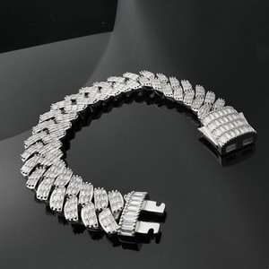 Pulsera Cubana Chapada en Oro con Moissanita VVS de Corte Brillante Redondo, Cadena Fina de Plata Esterlina 925, Pulseras y Brazaletes Finos para Hombre - Product Image 3