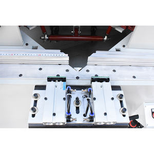 Máquina de Corte de Doble Hoja JD-SC305 con Corte a 45 Grados, Material de Presión Frontal, Semiautomática, Neumática, Adecuada - Product Image 1