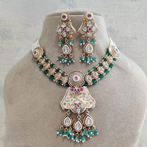Traditional Indian Wedding Jewelry <b>Set</b> for Women Gold & <b>Pearl</b> Necklace & Earrings Gold Plated for Gifts - Product Image 2