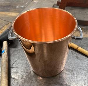 Seau à glace en cuivre simple pour la maison, articles de bar, refroidisseur de boissons élégant, pour les fêtes, les réceptions, le service, design élégant, fonctionnel et durable - Product Image 4