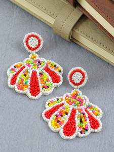 ต่างหูทำด้วยมือตกแต่งด้วยผ้าและลูกปัด - Product Image 4