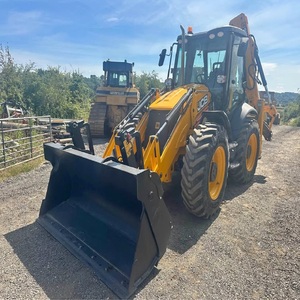 Chargeuse-pelleteuse JCB 4CX d'occasion, 4x4, avec godet frontal, moteur diesel, équipement de construction - Product Image 4
