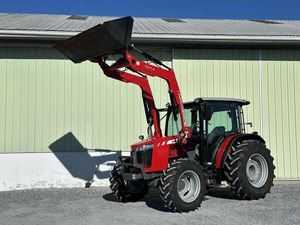 Tracteur agricole d'occasion 4x4 Massey Ferguson 4707 75 CV 2021 avec 3ème fonction, Power Shuttle, joystick, grille de protection, pompe de boîte de vitesses - Product Image 4