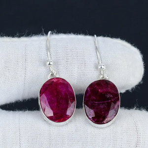 Venta caliente pendientes de rubí Natural 925 plata esterlina hecha a mano ovalada facetada piedra preciosa gota colgante joyería al por mayor - Product Image 1