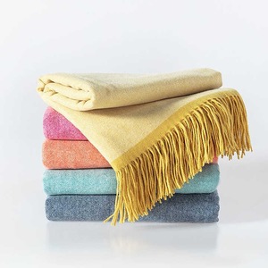 Mantas de invierno de lana natural 100% al por mayor, mantas de punto sólidas y cálidas para uso doméstico y exterior - Product Image 5