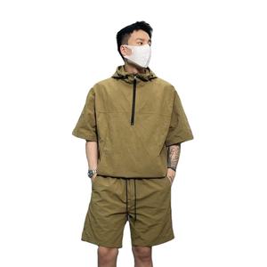 2024 survêtement en nylon personnalisé coupe-vent sweat à capuche zippé et short ensemble coupe-vent uni ensemble court coupe-vent hommes ensemble de survêtement coupe-vent - Product Image 4