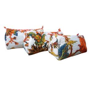 Ensemble de 3 trousses de toilette en coton écologique faites à la main, fermeture éclair tendance, pochette de toilette légère, matelassée, imprimé à la main - Product Image 3