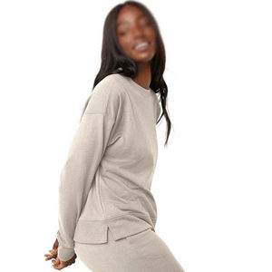 Sweats à capuche en coton grande taille pour femmes, matériel personnalisé de haute qualité, conception de services OEM, sweats d'hiver à col en V imprimés sur le devant - Product Image 4