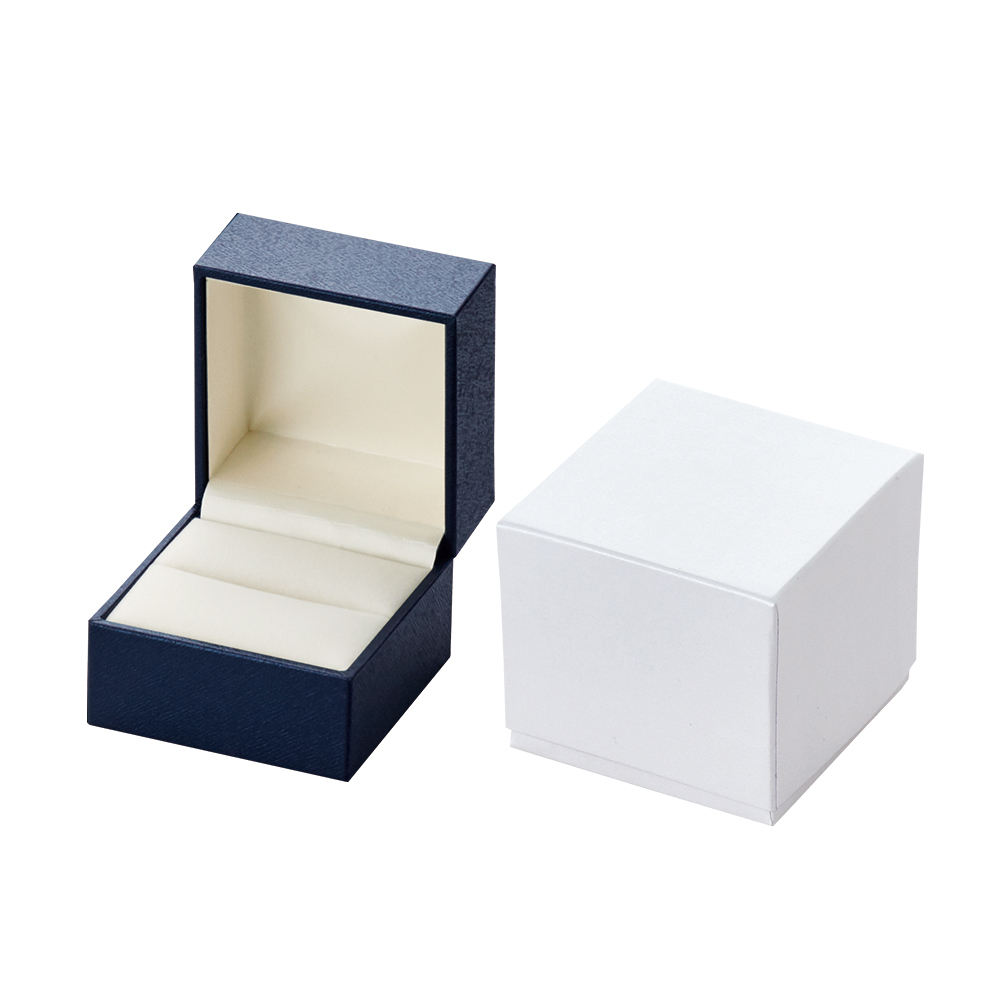 สีกรมท่า