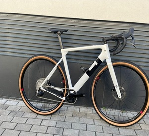 COMPRA 2 Y LLÉVATE 1 GRATIS EN OFERTAS 3 T RTP TEAM Listo para Enviar - Product Image 1