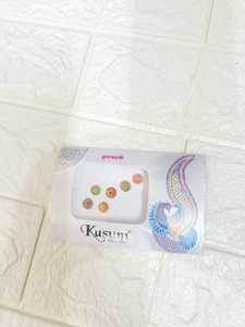 Libro Bindi decorativo, para pegatina de cabeza, paquetes Bindi, caja de recuerdo Haldi Mehendi Sangeet, caja de recuerdo Karwa Chooth, regalo Bindi para ella - Product Image 2