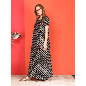 Robe de nuit longue en coton Evolve pour femme, décontractée, imprimée, à manches courtes, avec poches latérales, respirante, tissée - Product Image 3