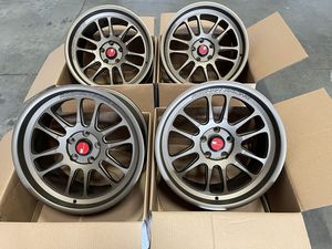 ล้อแม็กซ์ขายส่ง – ล้ออลูมิเนียมสำหรับรถยนต์นั่งส่วนบุคคล - Product Image 1