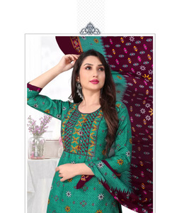 ชุดเดรสสำหรับงานแต่งงานของอินเดียชุดเดรสสุภาพสำหรับผู้หญิงชุดเดรสกำมะหยี่สีดำสไตล์ซัลวาเมซพร้อมชารารา - Product Image 4