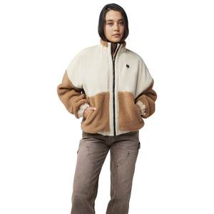 Chaqueta Sherpa Suave para Mujer, Logotipo Personalizado, Corte Regular, Chaqueta Sherpa con Cierre de Cremallera para Damas Elegantes, Ropa Casual y de Calle para Invierno, OEM - Product Image 6