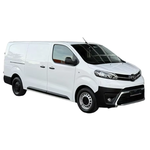 Nouvelle fourgonnette Toyota Pro Ace L2 avec climatisation et régulateur de vitesse, 3 places, boîte de vitesses manuelle, fourgonnette de livraison de type boîte - Product Image 1