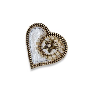Broche en cuivre bleu fleur avec perle de cristal broderie à la main fil de lingot perlé Design-cadeau et accessoire de mariage de fête - Product Image 5
