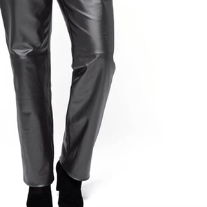 Pantalones de cuero de mujer precio al por mayor en diferentes colores gran oferta pantalones de cuero rectos de pierna ancha de moda para uso en exteriores - Product Image 6