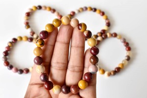 Wholesale Selling Mookaite Premium Natural 8mm Round <b>Healing</b> <b>Bracelet</b> for Meditation Jewelry - Product Image 1