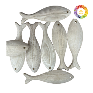 Figurine de poisson artisanale colorée jouet en bois poisson sculpture décor en bois pour chambre de bébé tenture murale et utilisation du thème de l'océan - Product Image 3