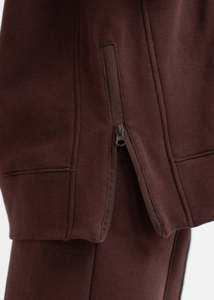 เสื้อสเวตเชิ้ตคอกลมทรงหลวมสีน้ำตาลเข้มสำหรับผู้หญิง มีซิปด้านข้าง สไตล์ลำลอง รับสกรีนโลโก้ - Product Image 5