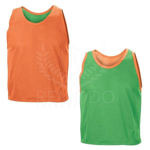 Baberos de entrenamiento reversibles personalizados de buena calidad 2025 al por mayor TASA Baberos de entrenamiento reversibles - Product Image 1