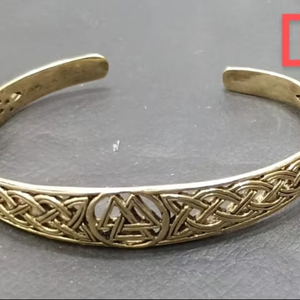 Compre brazaletes de latón de metal chapados en oro y plata, joyería de moda de artesanías Rawat - Product Image 1