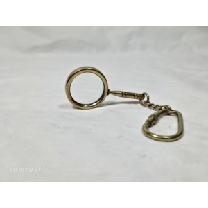 Llavero de latón antiguo con lupa vintage, lente de explorador para un toque clásico - Product Image 6