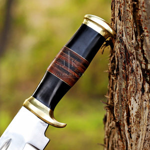 Cuchillos de Caza Personalizados al por Mayor a Precio Económico, Hechos a Medida, con Mango de Madera y Hoja de Acero Damasco Inoxidable - Los Más Vendidos con 3 Años de Garantía - Product Image 6