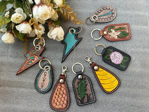 Llaveros de cuero tallados a mano, llaveros de cuero con forma exótica bonita, accesorios de cuero, llaveros bonitos para unisex - Product Image 3