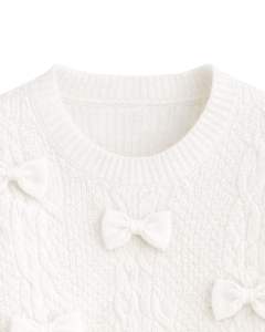 Manufacture Customized Women <b>White</b> Cable Knit Cropped Sweater With Bow Applique <b>Long</b> Sleeve Round Neck Cute Winter Fashion Top - Product Image 4