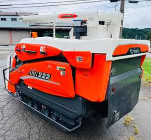 Cosechadora de Arroz Kubota ARN-222-GDXW Más Vendida, Cosechadora de Arroz de 7 Hileras con Alimentación Superior, Máquina de Arroz Diesel - Product Image 3