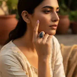 Anillo de Plata 925 con Gema Azul para Mujer, Corte Ovalado, Chapado en Rodio, Material Platino, Joyería Fina con Elegante Engaste, Regalo - Product Image 3