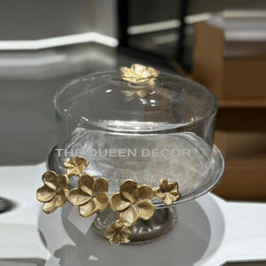 Soporte de pastel con acabado antiguo con diseño de fundición de Metal de aspecto lujoso, perfecto para bodas y usos de exhibición de pastel de mesa Vintage - Product Image 5