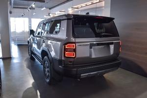 TOYOTA LAND CRUISER NUEVO/USADO, 3.0L DIÉSEL, Transmisión Automática, COLOR NEGRO, SUV, 151KW - 205HP - Product Image 6