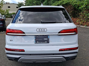 Aud-i Q7 Premium 2024 Bien Cuidado y Limpio - Product Image 5