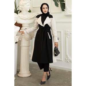 Gabardina con detalle de botones de dos tonos para mujer en negro - Product Image 2