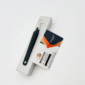 Pince à épiler à extension de cils pince à épiler texturée en acier durable noir mat avec conception de coupe de coeur pince à cils avec logo personnalisé - Product Image 6