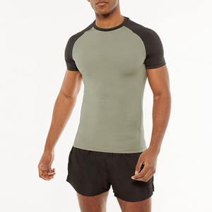 Ropa de entrenamiento físico para gimnasio de 2 piezas informal para hombre, camisetas de manga raglán de ajuste cómodo, pantalones cortos, conjunto doble, precio al por mayor - Product Image 1