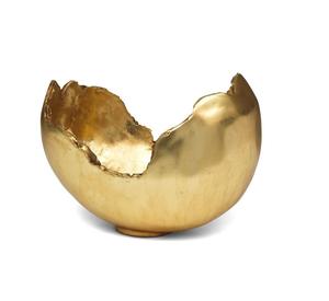 Cuenco de latón hecho a mano diseñado para servir la cocina tradicional con auténtico encanto cultural. - Product Image 3