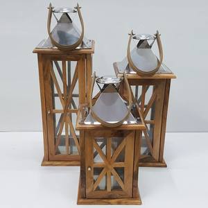 Faroles de Vidrio y Madera Hechos a Mano de Lujo, Bajo MOQ, Duraderos y con Color/Logotipo Personalizado para Decoración del Hogar y Navidad - Product Image 2