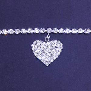Tobilleras de corazón de diamantes de imitación europeas y americanas para mujer tobilleras de moda en forma de corazón de diamante <span class=keywords><strong>flash</strong></span> de moda joyería de acero inoxidable - Product Image 4
