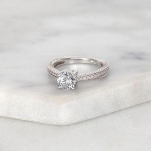 Anillo de aniversario de 3 Sone de estilo único de diamante de corte redondo para mujer - Product Image 3