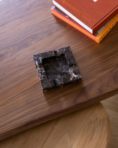 Cendrier en marbre d'aspect attrayant et luxueux forme carrée cendrier fait à la main fini personnalisé Offre Spéciale Pot de cendres de luxe de table - Product Image 3