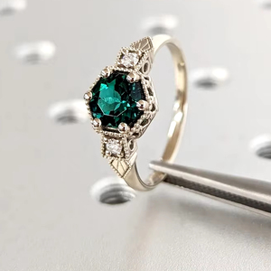 Handmade American Diamond <b>Emerald</b> Engagement <b>Ring</b> Vintage Fine Jewelry Lab <b>Emerald</b> Sterling <b>Silver</b> Indian Pearl for Women's - Product Image 2