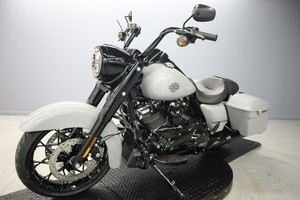 Motocicleta de Turismo Nueva, Motor Harley-Davidson Road King Special, Lista para Enviar a Todo el Mundo - Product Image 3