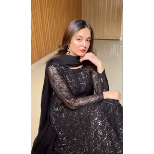 Traje Anarkali de Diseñador para Mujer con Bordado de Hilo y Lentejuelas - Product Image 1